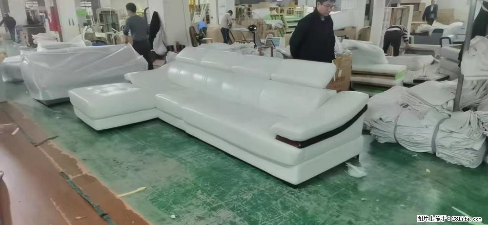 【大厂仿真皮沙发】实木框架,高回弹海绵45密度。全新包装,质量非常好,3.6米右贵妃 - 各类家具 - 居家生活 - 潜江分类信息 - 潜江28生活网 qianjiang.28life.com